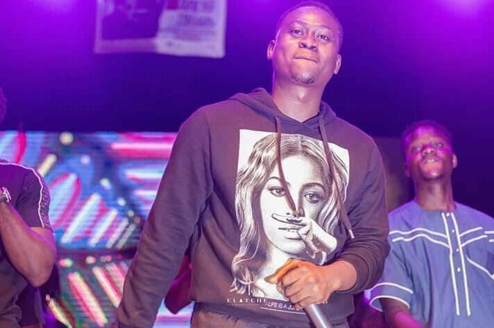 #BandNew
Rappeur Éternel depuis 2000(je sais plus) <a href="/LePapara/">Lucy Epapara</a> balance l’épisode 4 de ses sessions freestyle 
Voici l'Episode 4 prod by ThaVicious  >> youtu.be/ioFwQPinOpc
#1erSurLeRapTogolais #RapHitMusic #TgTwittod