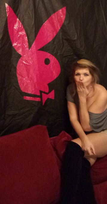 Happy Fathers Day!! Have a sexy day❤❤❤  https://t.co/auICuzcJeZ https://t.co/wbXGhGMdWH