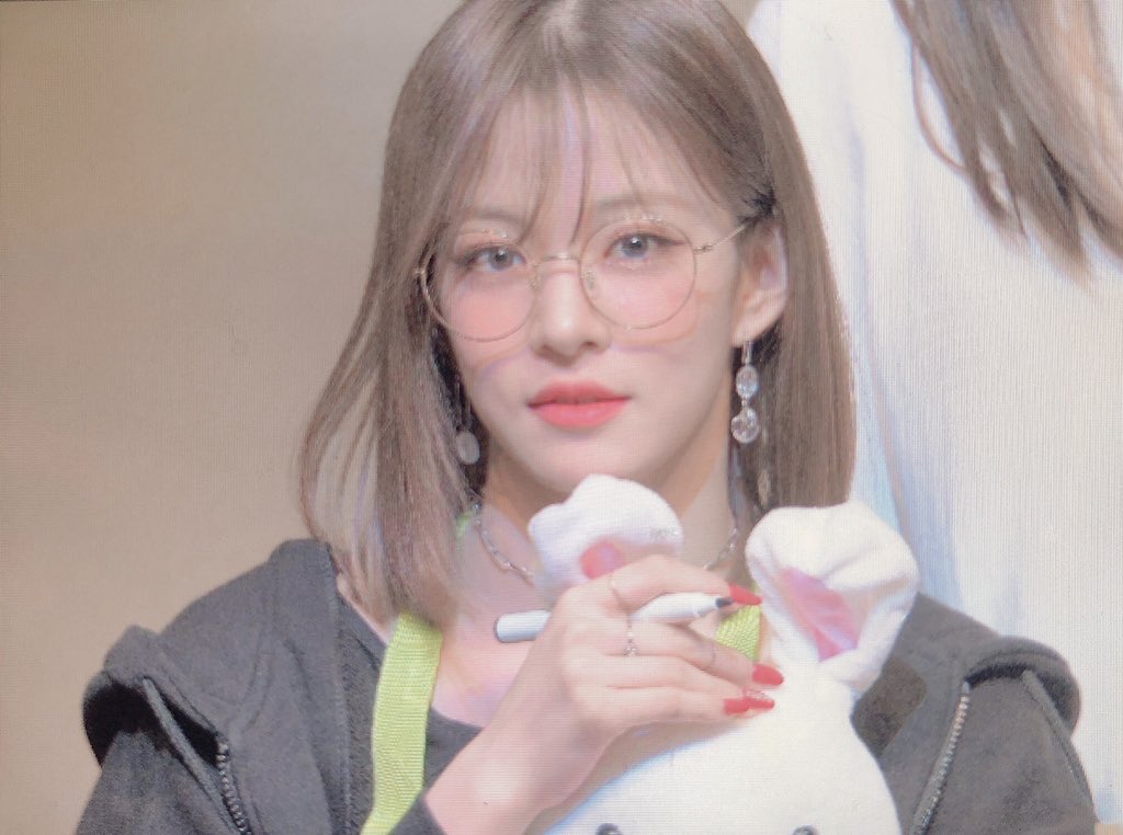 cyfromis tweet picture