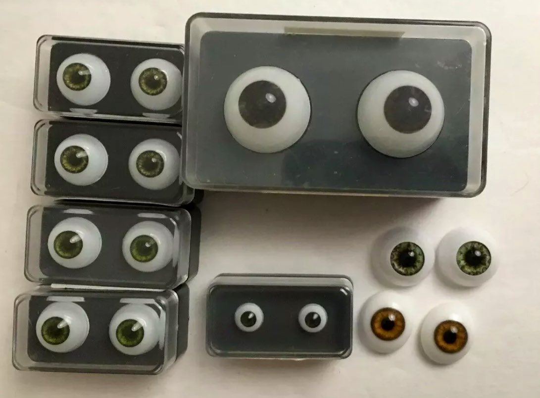 OldSkoolToros's tweet image. Check out 8 Pairs of #GLASTIC Green &amp;amp; Brown #DOLL #EYES 8-22 mm Rare #Doll lMakers #Lot #Japan ebay.com/ulk/itm/264365… @eBay