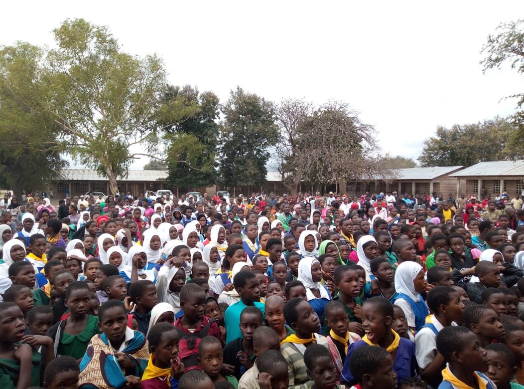 GirlGuidesMw's tweet photo. #Mangochi _CSE +Role Modeling + Linkages to SRH services
When the most important things don’t fit into words, Music comes in!
CSE builds knowledge and skills that enable young people to reduce sexual risk behaviors and have healthier relationships
#UNFPA@SYP_CSE
#TheMusicProject https://t.co/yNfzWYsnr6