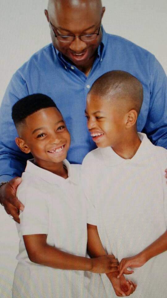 LaTanyaSothern's tweet photo. Happy Fathers' Day to the G.O.A.T.! 🥰 Chooding to marry you was the best decision I could have made for my children! #Year20Loading #27YearsTogether https://t.co/iHmhEuwya9