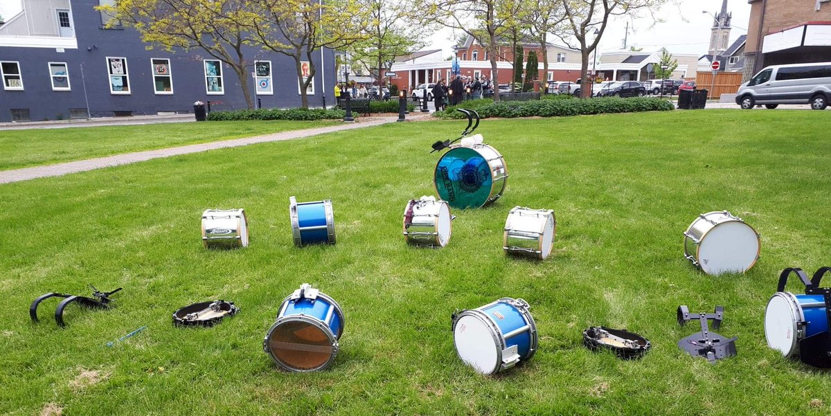 KTownPipeBand's tweet photo. The band had a great showing at the Cobourg Highland Games yesterday. We finished 3rd out of 11 bands.
Congratulations to everyone! #kingstonpolicepipeband #youngmusicians #youth #prizelist #havingfun #cobourghighlandgames https://t.co/s5by2GT4Wb