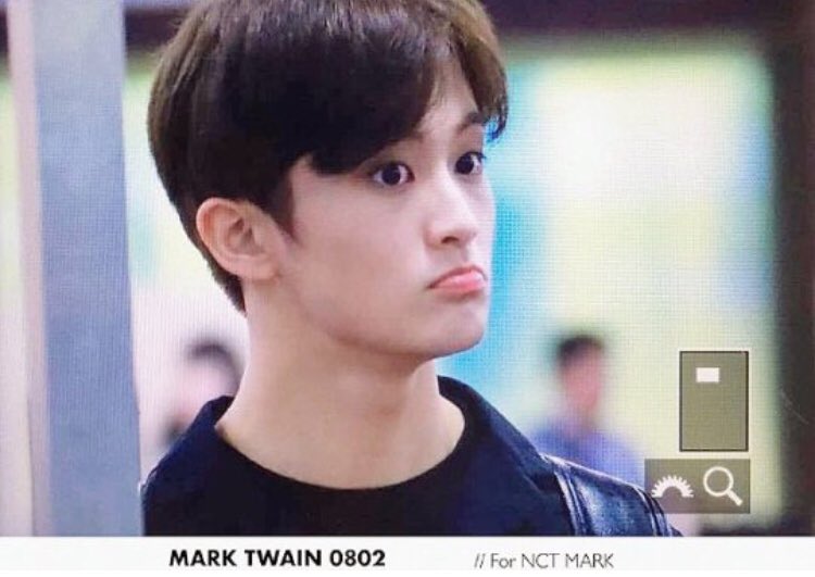 small thread of mark lee pouting
