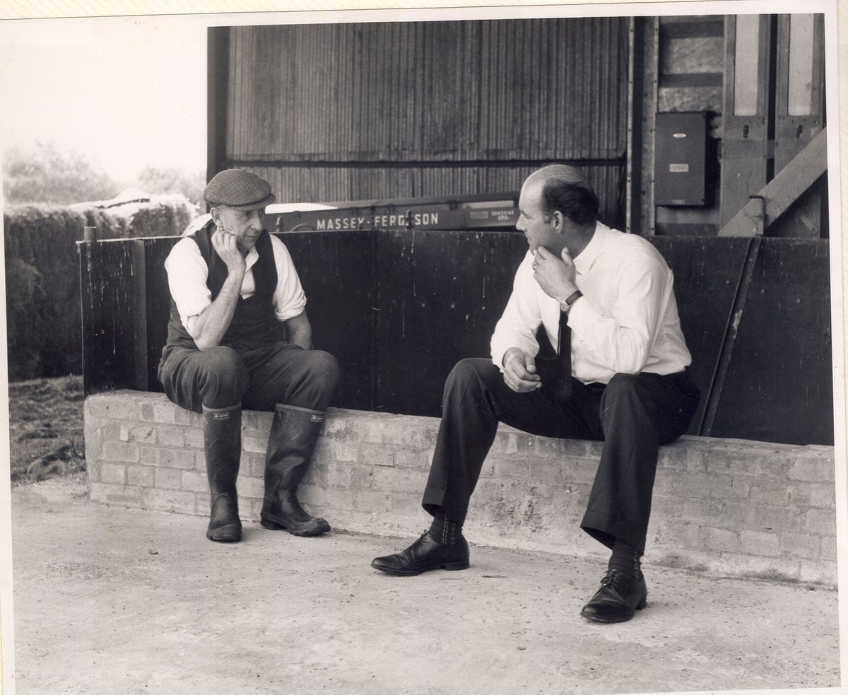 Can anyone tell me who the guy on the right is ? c1970