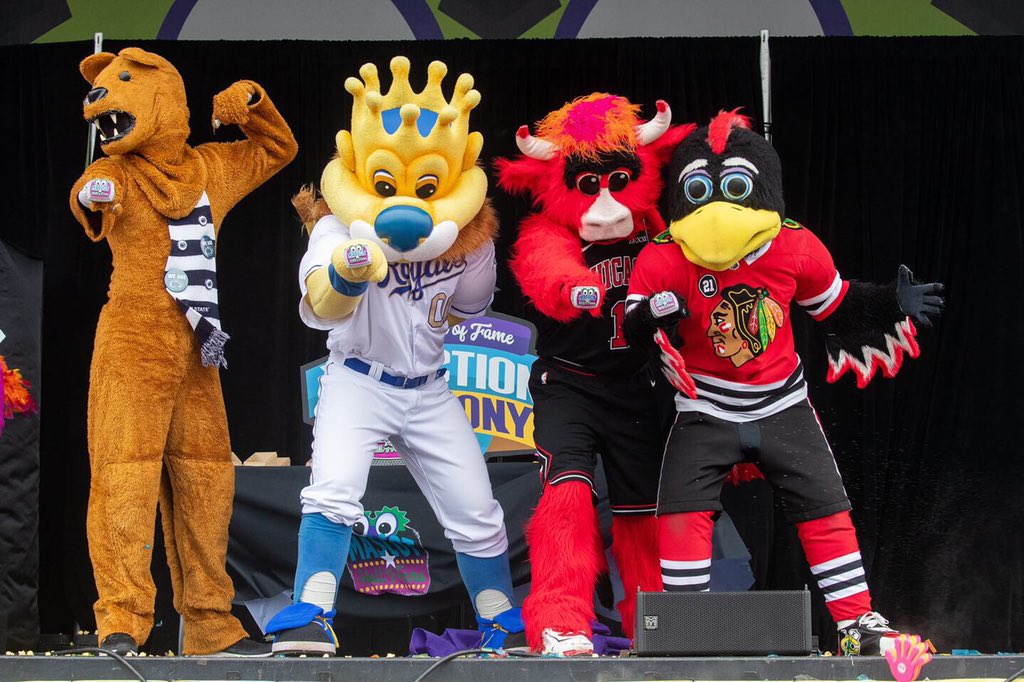 A huge thank you to @mascothall for the induction weekend celebrations! I’ll be sure to keep this ring with my others.