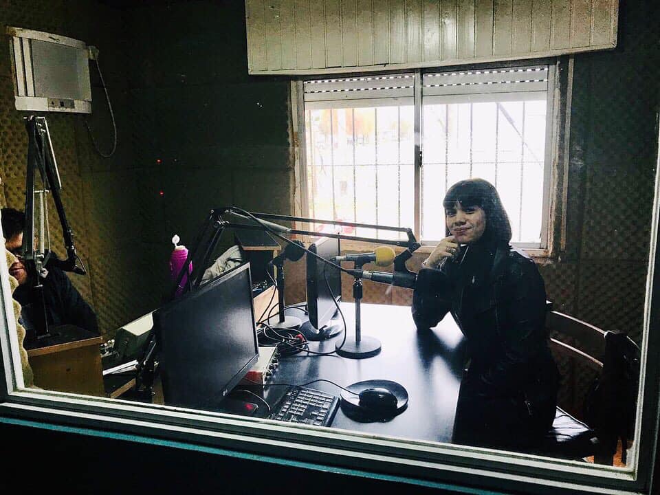 belenrojasph's tweet photo. Ayer estuvimos presente en la radio mas escuchada de Chascomús:  97.3 FM por siempre. Muchas gracias por la invitación!. 📻
Mas info en facebook: Belén Rojas Fotografía 📸 https://t.co/OZVudwnSod