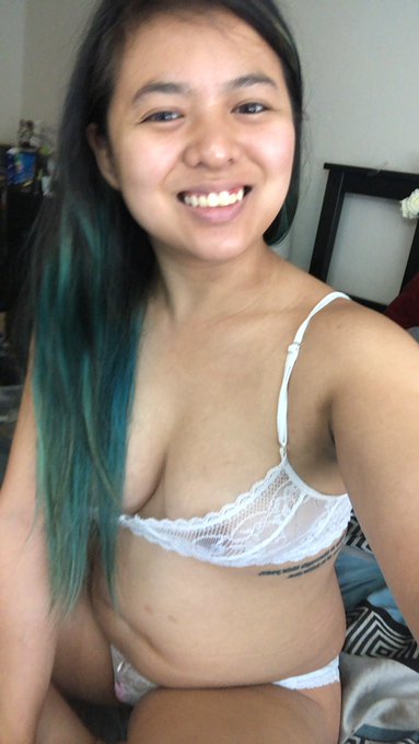 We&rsquo;re (finally) ONLINE!!! Get it!!! #onmfc https://t.co/rFNcLhzMqS<a href="/tag/onmfc"class="tags">#onmfc</a>