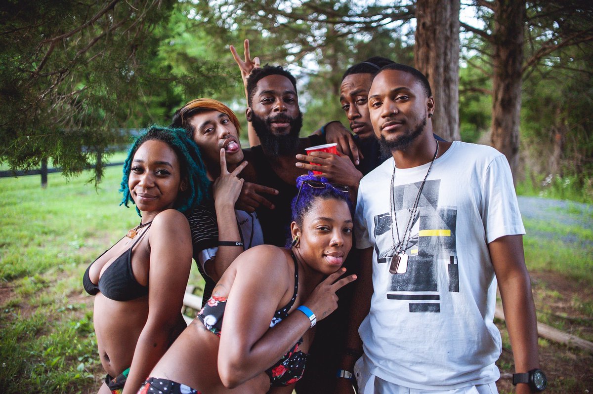 NASA8xVEGA's tweet photo. Really enjoyed myself at my first #DMVCookout still a little new to the #FGC but still feel welcomed w/ open arms everytime. I love the community &amp; mad love to the ppl in it !! #NASA8 s/o to @RellFGC w/ the crisp pics! https://t.co/krrIrQu3je