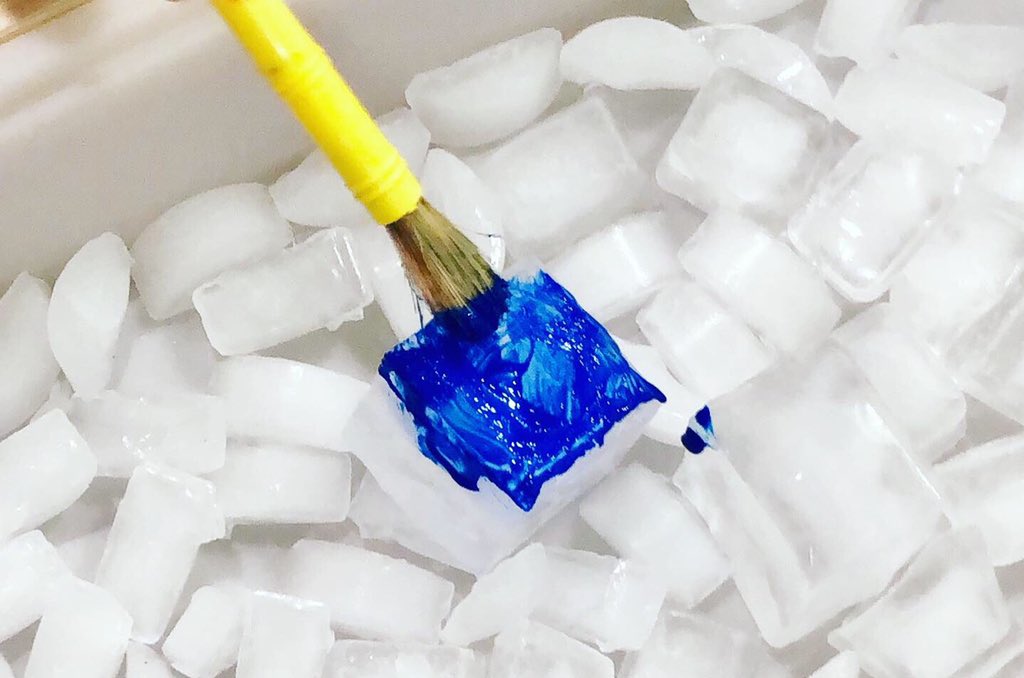 MsSarahLPS's tweet photo. What a fun activity!! Ice painting 🌈 https://t.co/jU2vpnmHIs