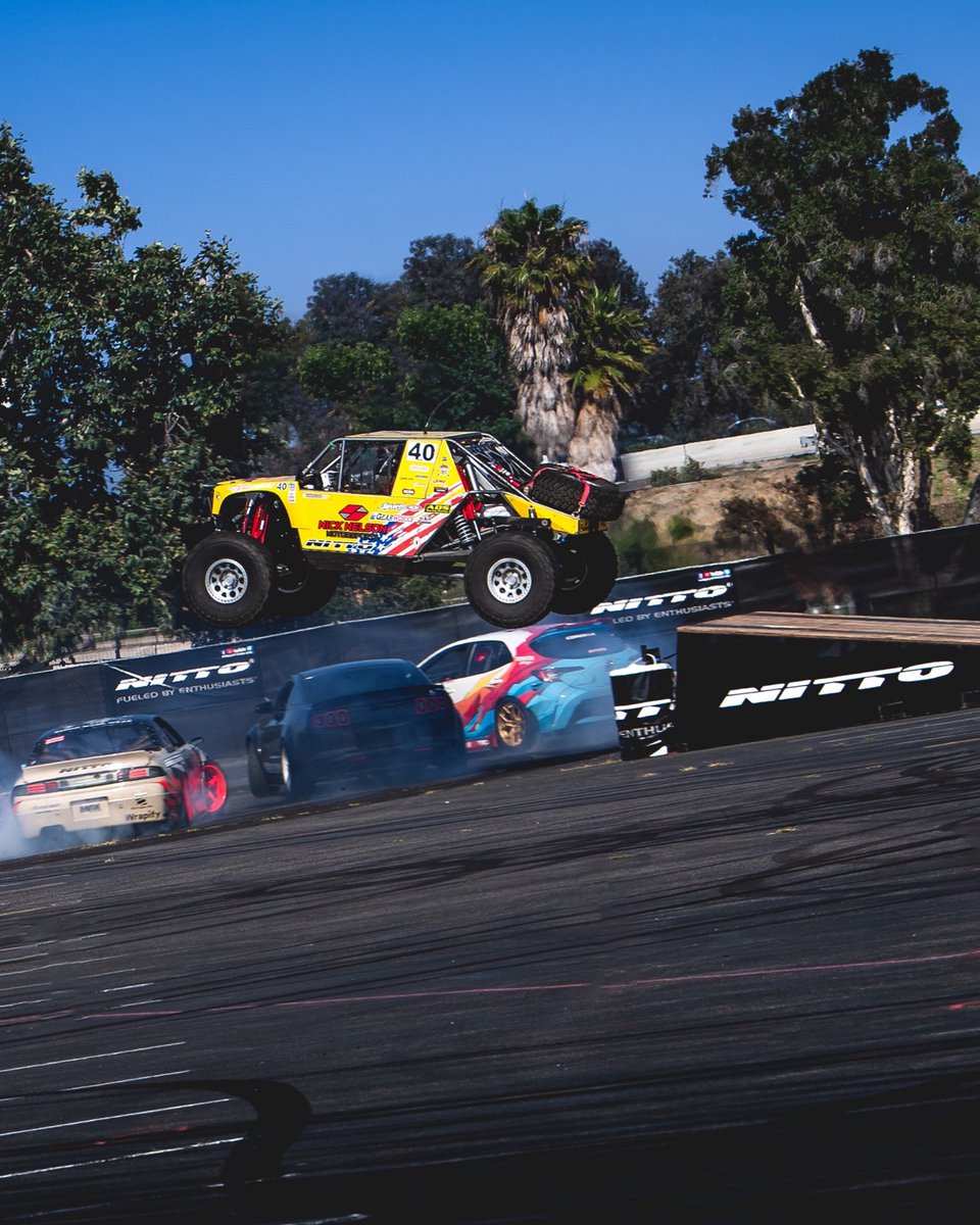 NittoTire's tweet photo. 3 car drift tandem with a side of Ultra 4? Coming right up!
#Nitto | #NT555 | #TrailGrapplers | @TheNNelson | @RyanTuerck l @ChelseaDeNofa | #MattPowers | #AED2019 | #CAAED | #TeamNitto https://t.co/9vlEyFHuWS
