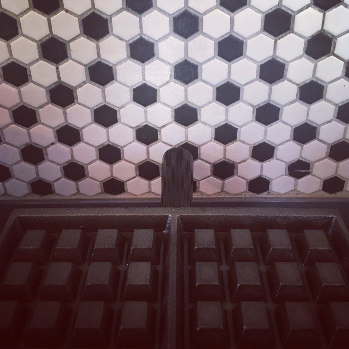 WaffleandCo's tweet image. New cast iron waffle irons. Ooh. they flip too. #sizzlinghot #waffleiron #evendistribution