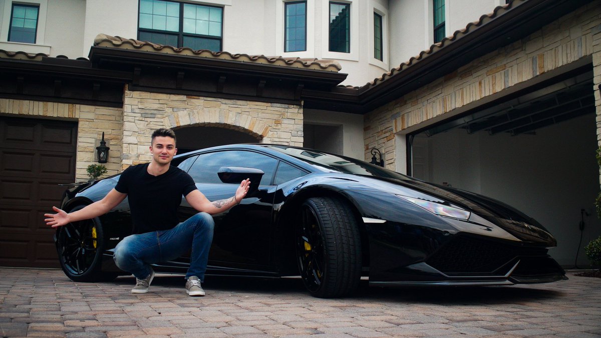 Nicks's tweet image. I also forgot to mention, I bought myself a small tiny little birthday gift...