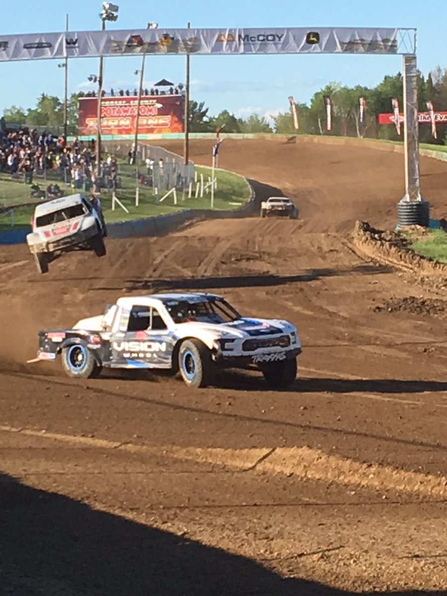 buyherfeelings's tweet image. After lap1 @KeeganKincaid_7 P1! #TeamCooperTire @MWShortCourse #MWShortCourse @CrandonOffroad  #CrandonLive #Pro2 #Pro4 #PotawatomiCup