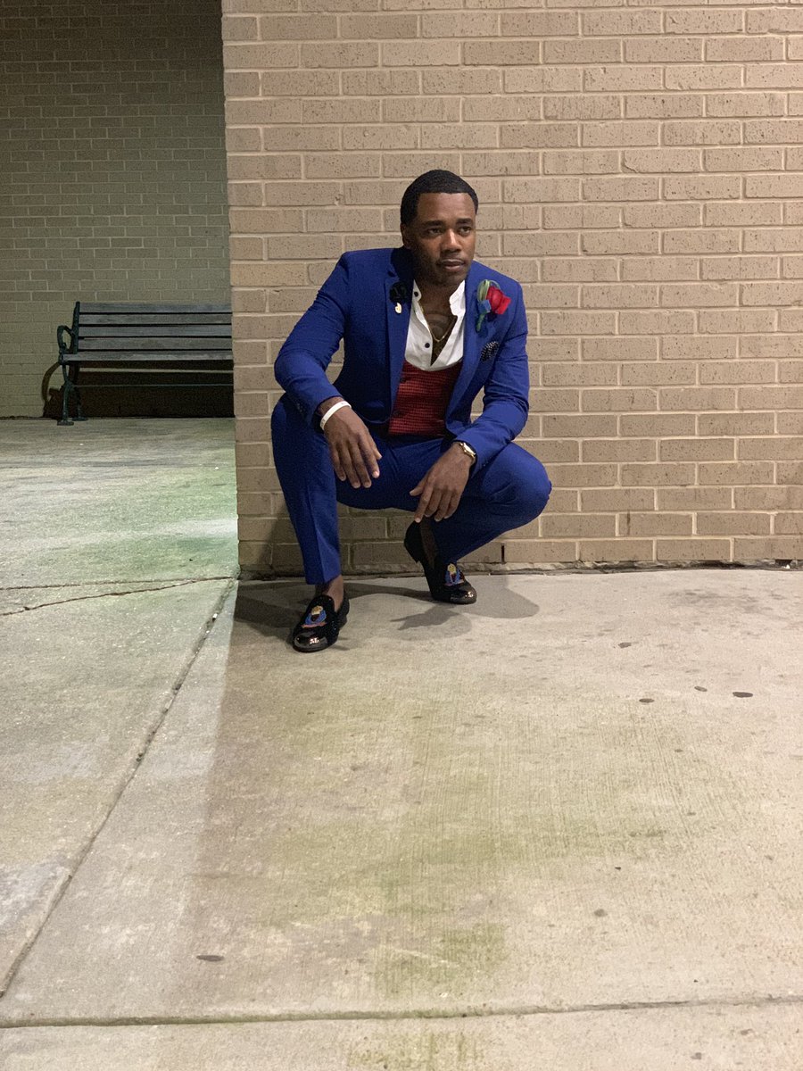 PeeDex_'s tweet image. First Annual Adult Prom was a success! #PromKing 👑
