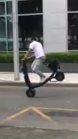 BadHoboken's tweet photo. A commuter uses @OjOElectric to get to work safely and quickly in #Hoboken #commuting #UrbanMobilityDay #UrbanVibes #scooters @KenFerrante https://t.co/8K6lLIP0sD