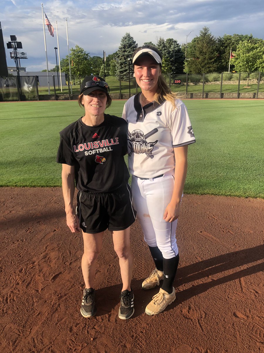 Emilie_Teall's tweet photo. Driving to Clemson for @clemsonsoftball camp Monday, Tuesday, Wednesday this week.  @OhioOutlaws Camp Thursday and Outlaws Showcase next weekend. another great week ahead. Thank you @UKCoachLawson , @UofL_CoachHolly, @GriffJ_13 for a great week this past week. @Outlaws_Parsons https://t.co/huP1nNTNPe