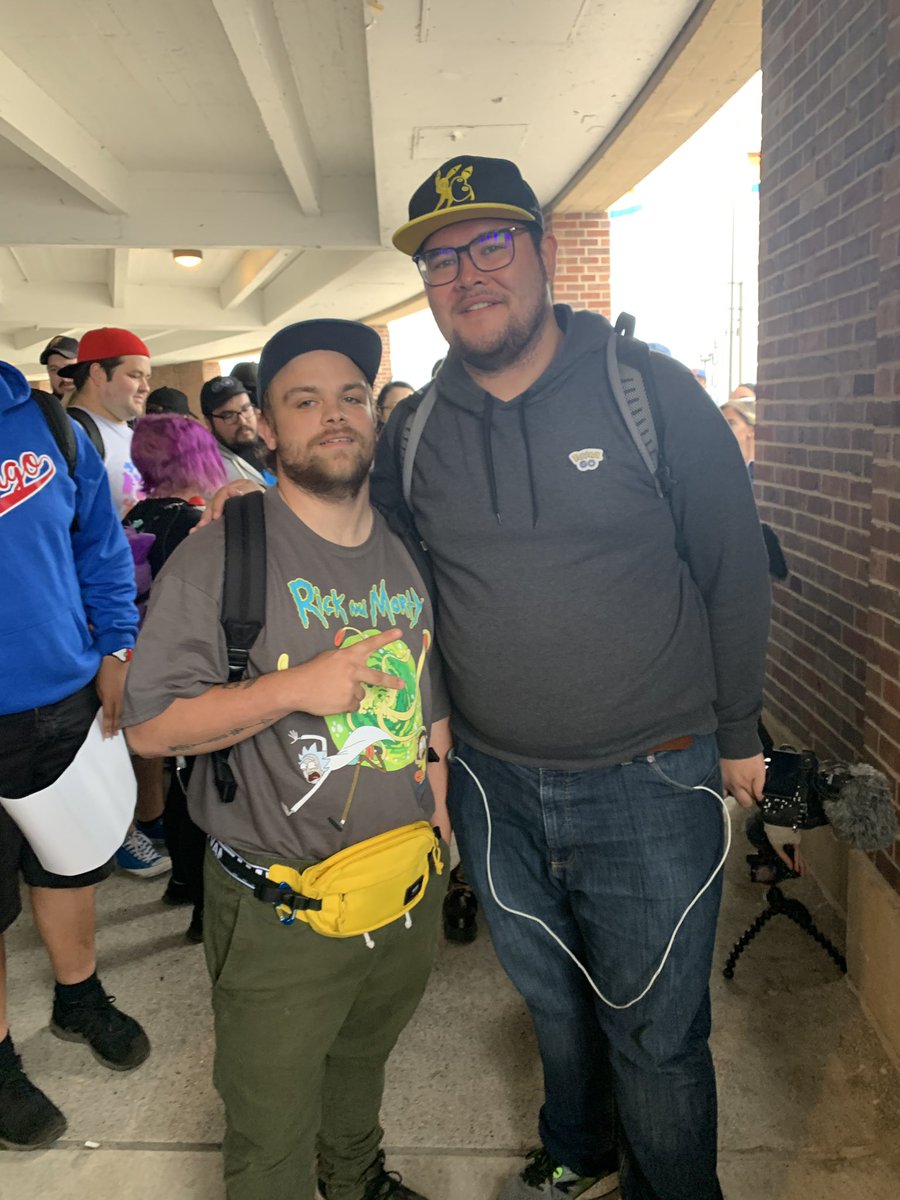 bbaapl's tweet photo. Saw @trnrtips @REVERSALYOUTUBE @_ZoeTwoDots and met @thetrainerclubb for the first time today. Man had a great meetup. Will definitely be at #GOFEST20 next year ! https://t.co/5TvuW3mfl1