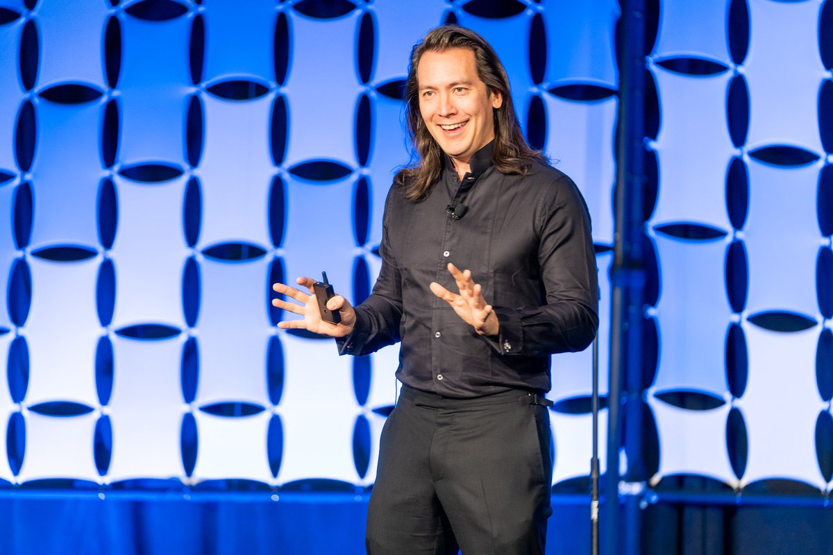 Mike Walsh, Futurist, Best-Selling Author, and CEO of Tomorrow, spoke about our world orchestrated by machines and how tomorrow’s leaders can upgrade their capabilities to survive and thrive in an age of accelerating technology. #IMA100Years