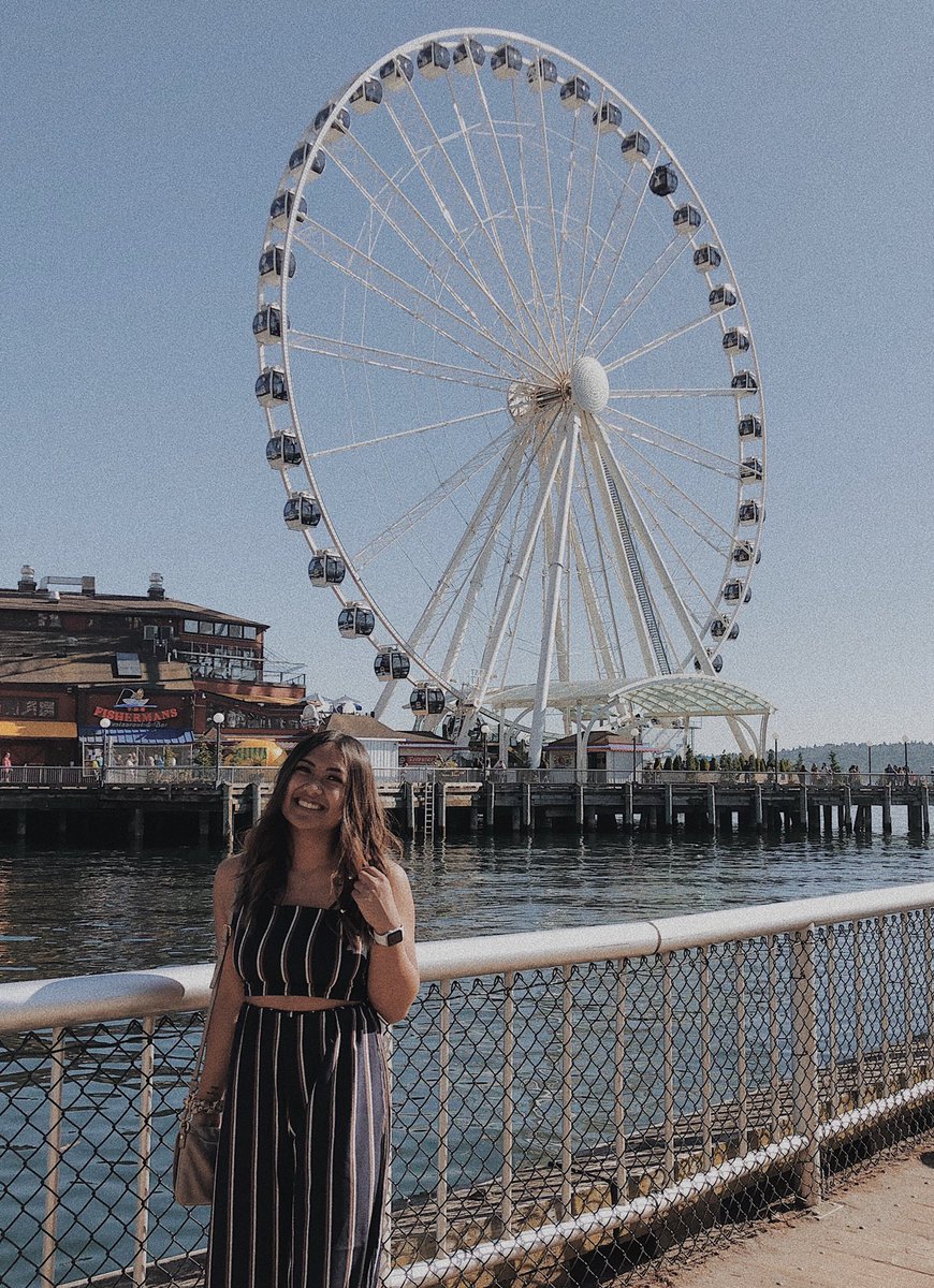 yooosean's tweet photo. took this beautiful girl on a spontaneous seattle trip 🤩 https://t.co/IUtR9H7uja
