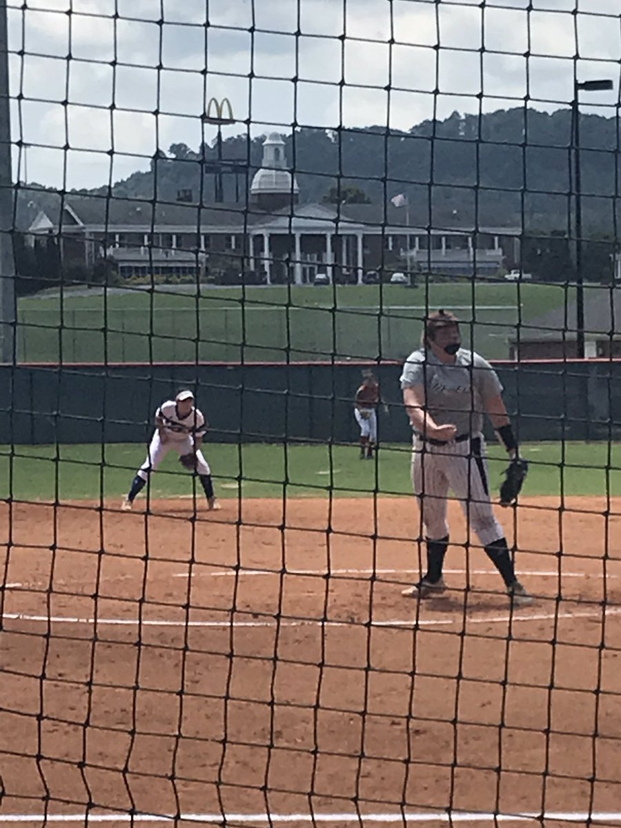 lcasoftball's tweet photo. Shoutout to @EliseShewmaker.She played in her last gm representing LCA Softball this weekend at East West Allstars. Her East Sr coaches selected her for the Mark O’Brien Spirit of Competition(Demonstrating passion, competitive spirit,sportsmanship, and character).@LCAathletics https://t.co/GlT3IyIYLY