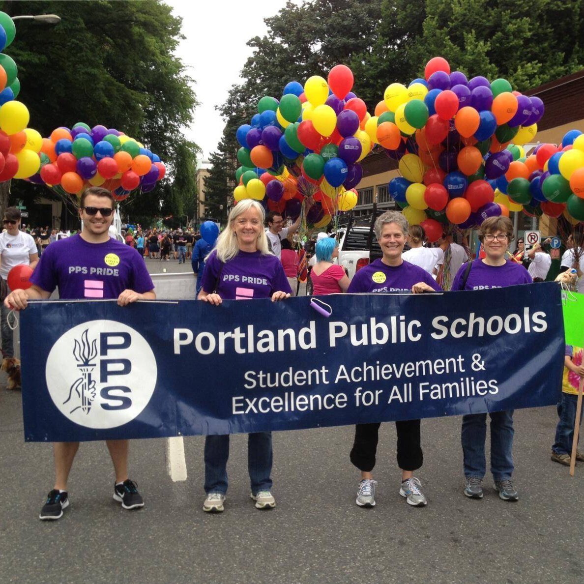 MattMortonPDX's tweet photo. @Super_GGuerrero @PPSConnect Glad to see #PPSPride is still as strong as ever! https://t.co/ADtPO1H72u