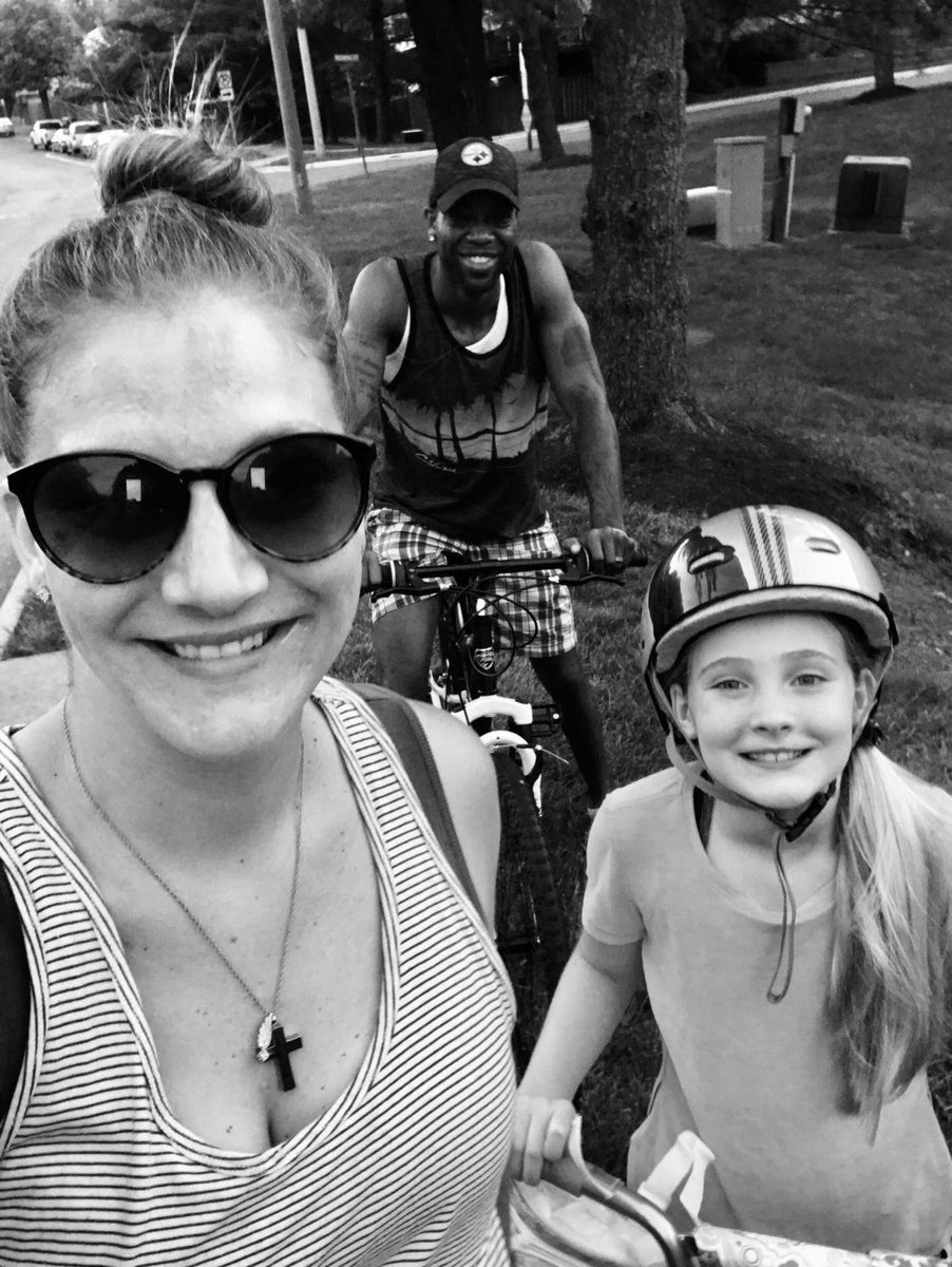 Stews3rdGrClass's tweet photo. A little family bike ride is a perfect way to burn off those ice creams & end our awesome day!๐ฆ ๐ ๐ฒ #exerciseselfie #firstbingo #inittoWINit #happyfathersday #beststepdadever #MVWsummerselfie https://t.co/ATXjYdGhBa
