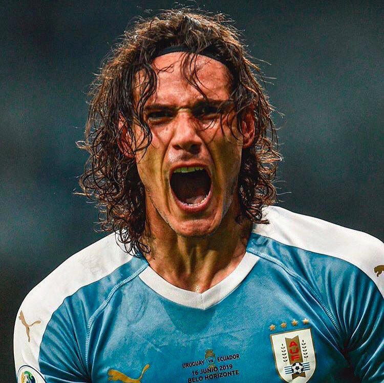 Futbool_Fotos's tweet photo. Garra charrua en su máxima expresión ❤️🇺🇾 https://t.co/gz3Dazl2Qr