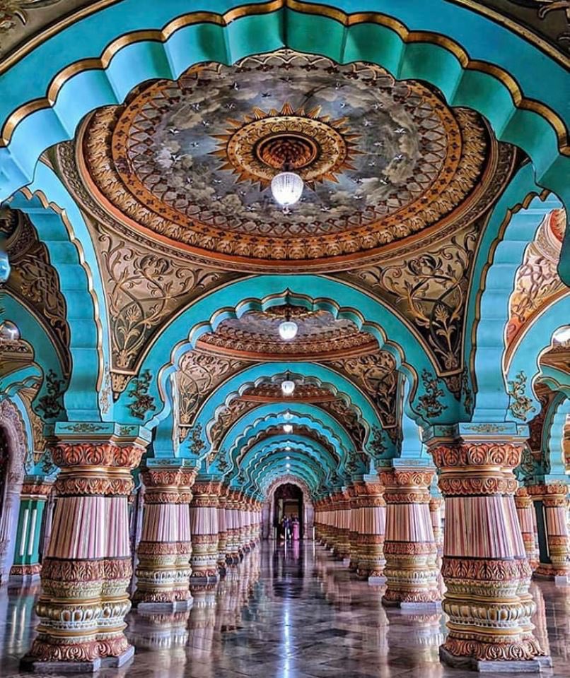 RichardZare's tweet photo. From the Mysore Palace. https://t.co/f0HZUQ8fxn