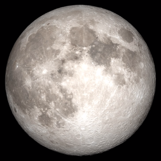 NASAMoon's tweet image. How sweet! The last full Moon before the June solstice goes by Strawberry, Rose, or Honey Moon. These refer to what you can eat/grow this time of year, not a rosy color. #WinterIsComing in the southern hemisphere so enjoy a Long Night’s or Cold Moon. go.nasa.gov/2ImvI8e