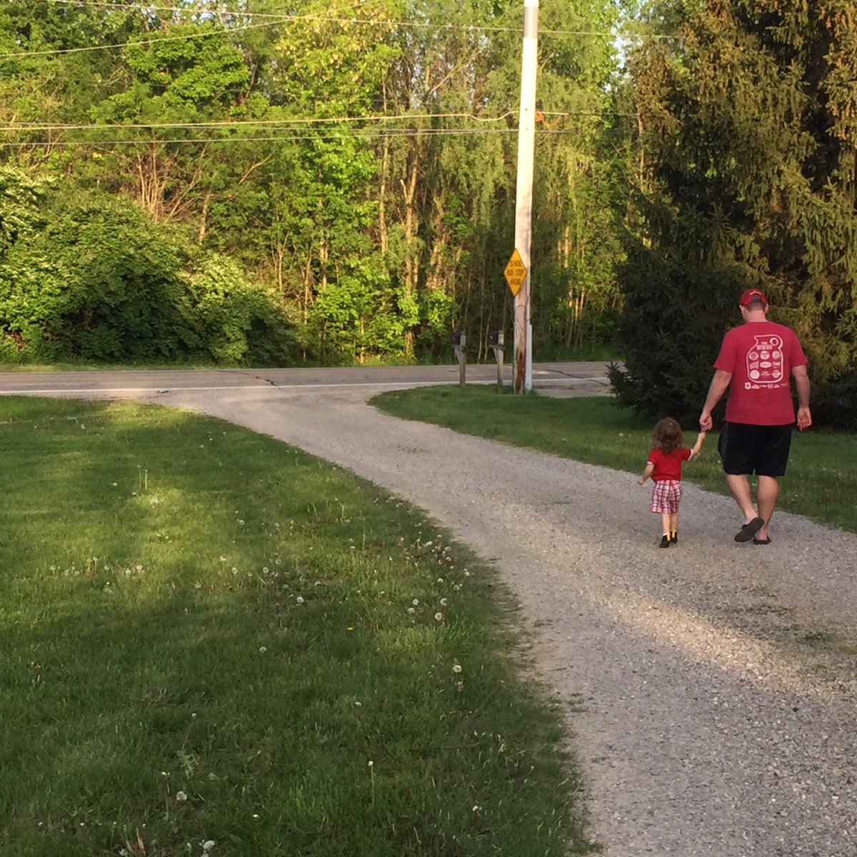 Happy Father's Day! We hope all the fathers out there had a restful day! 
.
#ComeRunWithUs #dad #dads #father #fathers #papa #papas #fathersday #runwithdad #bestdadever #happyfathersday #thanksdad #mydadisthebest #ilovemydad #IGotItFromMyDaddy #BestDadAward #AwesomeDad #SuperDad