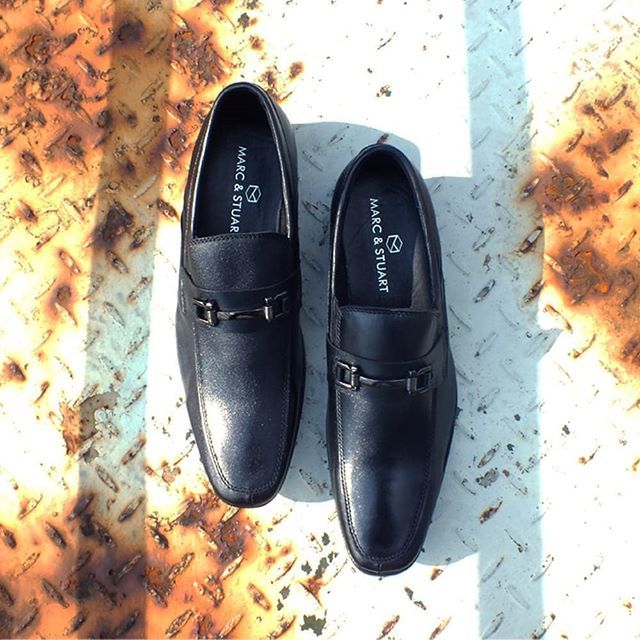 Leather Loafer in Black
Rp 669.000,-
Get Discount 20% Off
Only Rp 559.200,- marc-stuart.com

#marcandstuart #brandshoes #onlineshoes #manshoes #shoescowokbranded #sepatukerjaformal #sepatukerjacowo #shoesformal #sepatukulitcowok #sepatukerencowok #sepatukantor