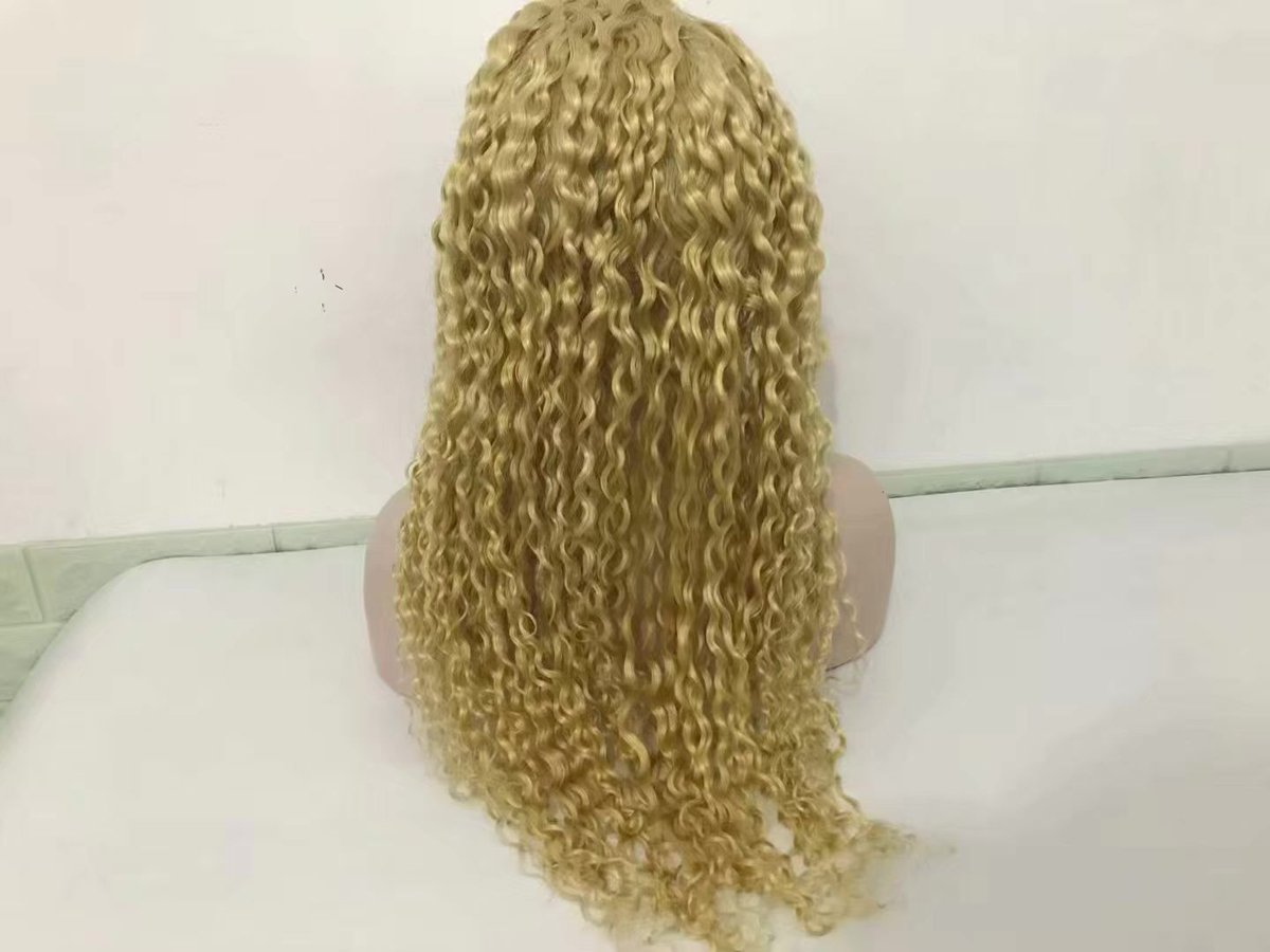 HanewayHair's tweet photo. 613 hair bundle and lace wig, curly, high quality, different density. Inbox me today! Welcome to wholesale. https://t.co/WsC3SNV5WO