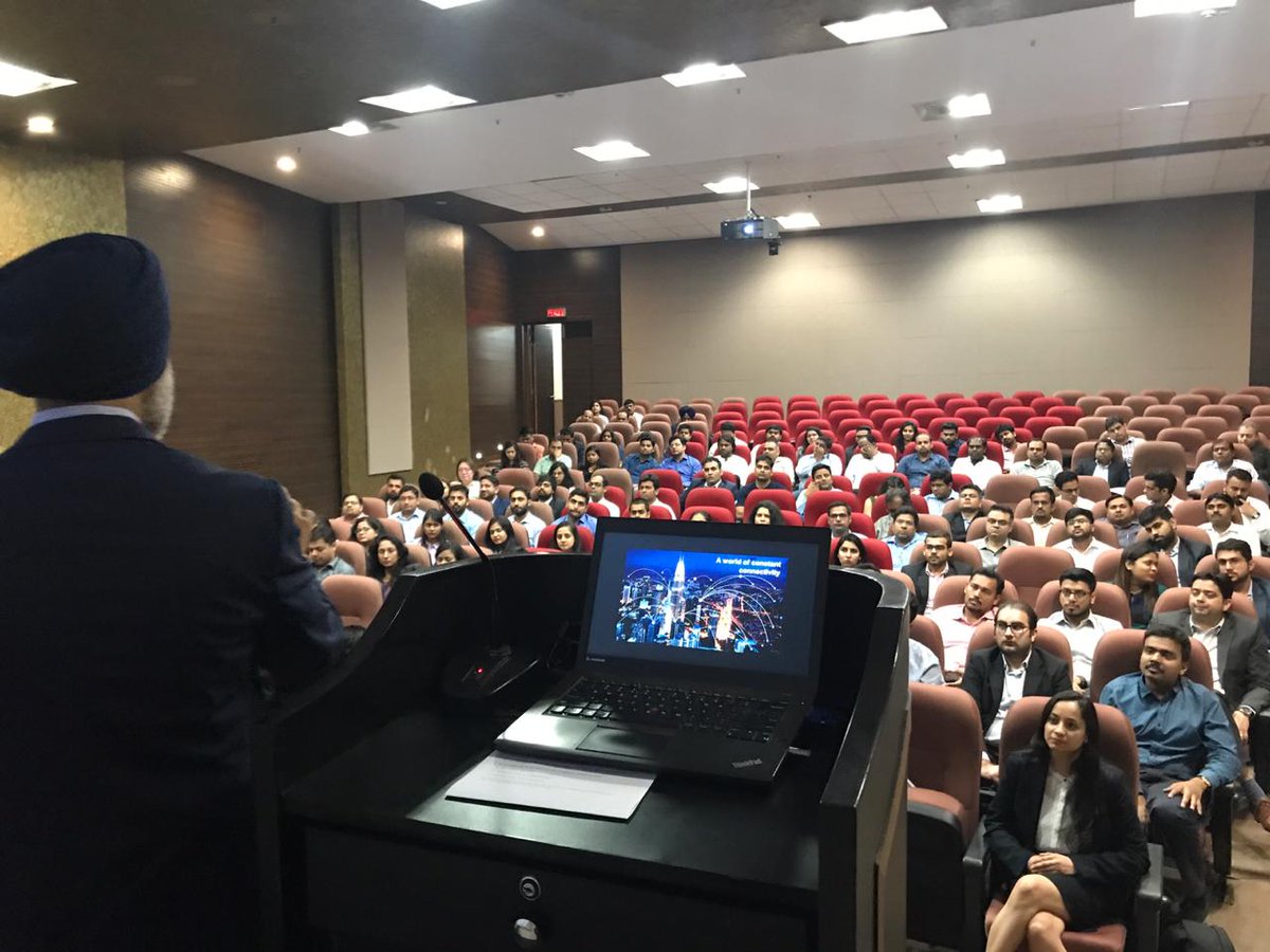 srizil's tweet photo. PGP-WE IIM Lucknow invited Mr jasjit Singh kang, Vice Presidebt, wipro with 26+ years of work ex to share his experience and thoughts on "Leadership in times of disruptive innovation "
What an informative session.
#iimlucknow #iimlpgpwe #iimlwmp #iiml #lts #disruptiveinnovation https://t.co/AgoY3BnpMb