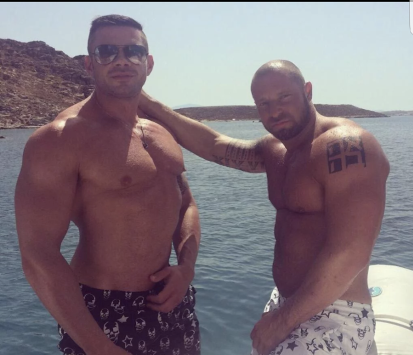 Guyshunter1's tweet photo. Aguantan los trios?
#grindrhunterbogota #grindrbogota #gaybogota #bogotagay  #gayhuntermedellin #medellingay #paisagay #caligay #gaycartagena  #grindrmedellin https://t.co/pgstzYlB3k