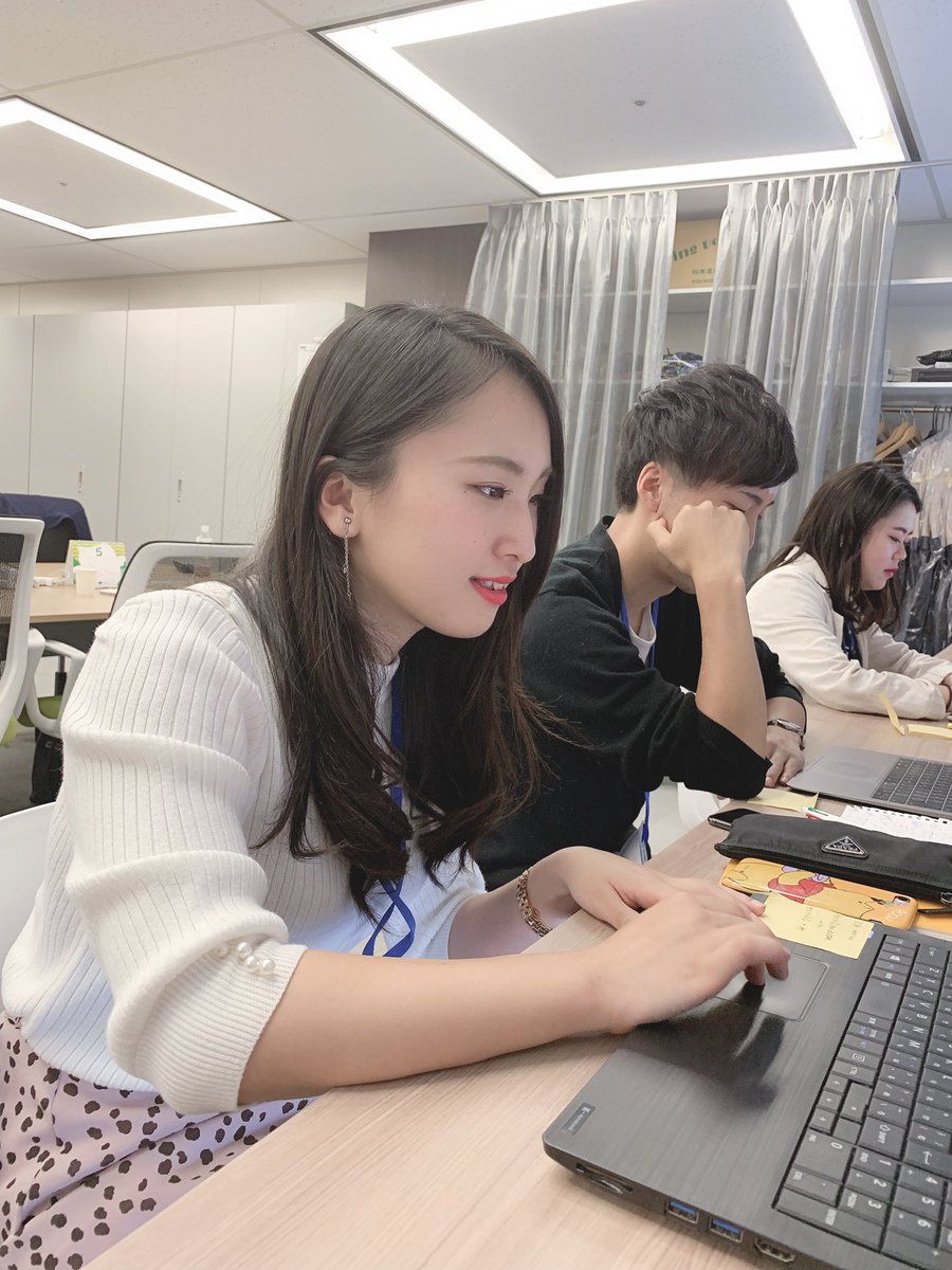 WorkLab5's tweet image. 【✨運営メンバーの〜日常〜✨】

私達Work Labは、日々運営に本気で取り組んでいます🔥🔥

情報の共有やミーティング、イベント運営の準備、就活情報のインプット等、就活生のニーズに対応すべく刺激的な毎日を送っています🙌