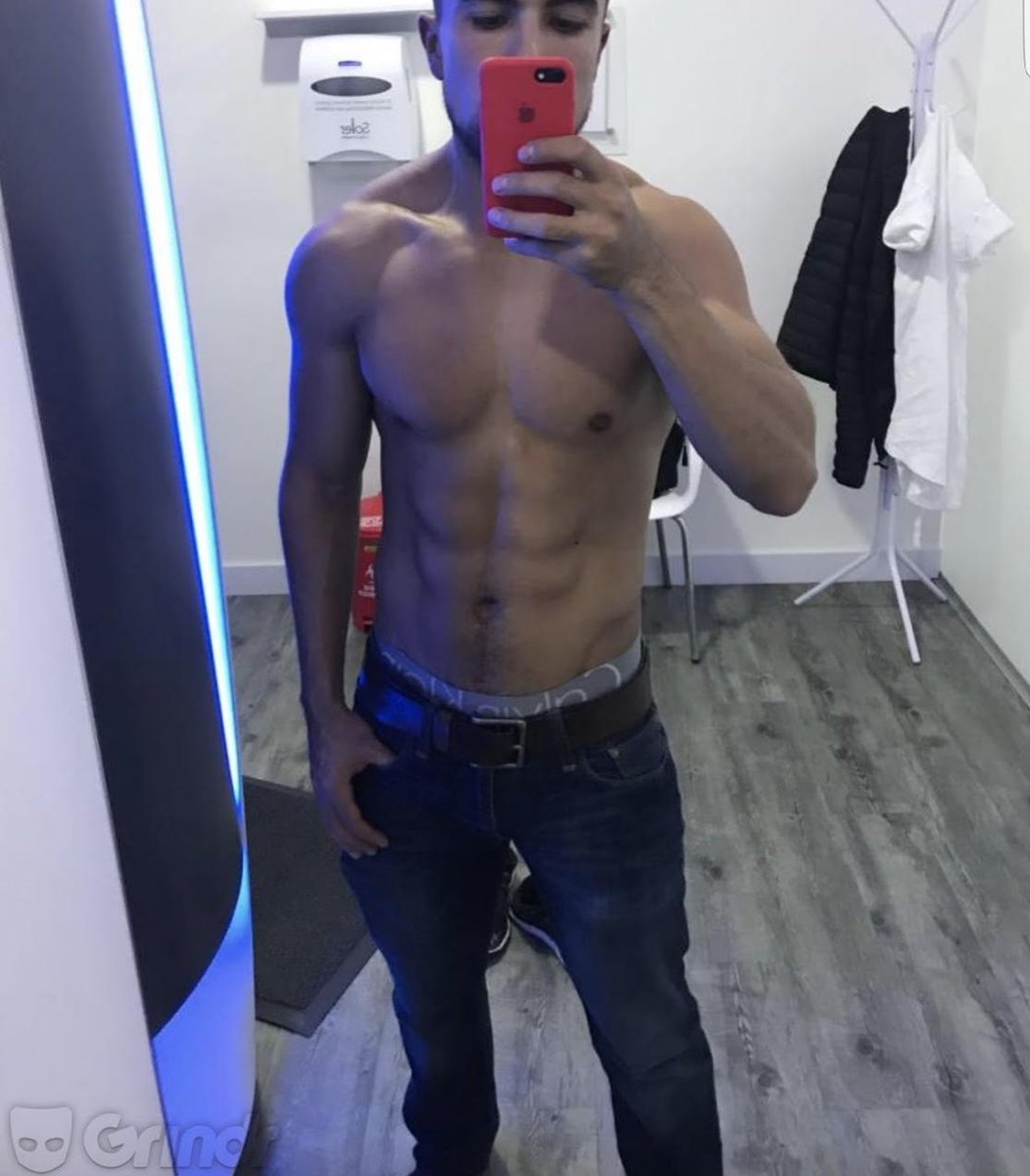Guyshunter1's tweet photo. y aca lo que se promete se cumple...

este churro merece un 10 

#grindrhunterbogota #grindrbogota #gaybogota #bogotagay  #gayhuntermedellin #medellingay #paisagay #caligay #gaycartagena  #grindrmedellin https://t.co/t1VHhcGvw2
