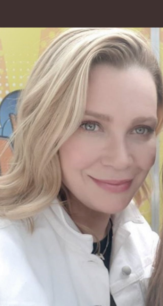 The face of happy. I truly feel I have the most kind, loving fans in all the world. I loved spending time with you ALL in Munich. Until we meet again... xo <a href="/GermanComicCon/">German Film Comic Con</a>