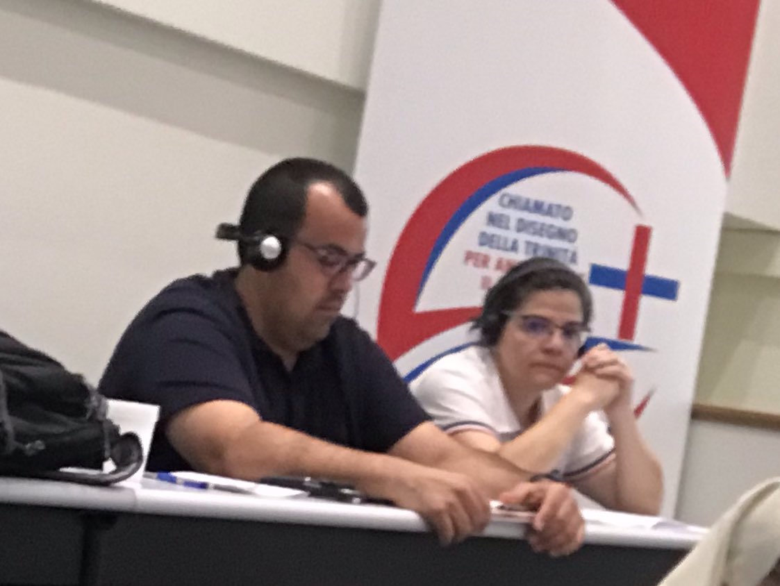 pedrojhuerta's tweet photo. Día 9 Capítulo general: comenzamos a diseñar la programación del sexenio centrados en la pastoral juvenil y vocacional. Se incorporan religiosas y laicos de la Familia trinitaria porque caminamos juntos @capgenosst19 @pvtrinitarios @trinijoven @trinitariosESP https://t.co/AQcO2k0GLW