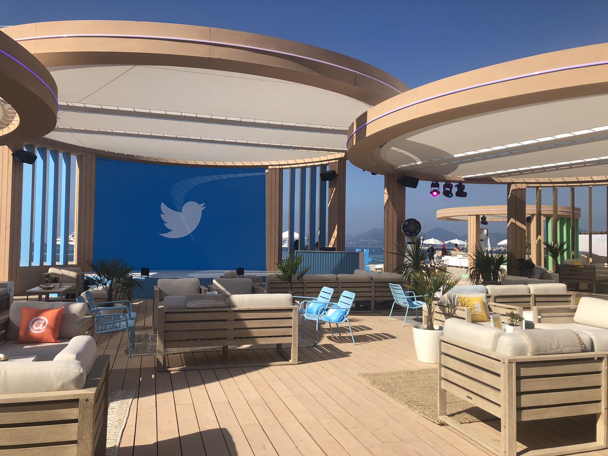 pizzapizzahizza's tweet photo. #CannesLions ๅฐ็๏ผใใฃใฃใคใ๐
#TwitterBeach ใ #TwitterTerrace ใใจใฃใฆใใใๆใใงใโบ๏ธ https://t.co/dfMHKIFerh