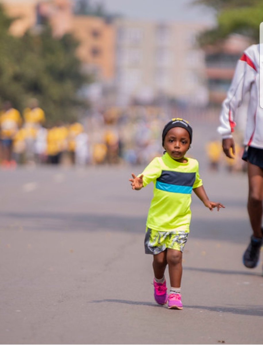 isatitou's tweet photo. My top 4 picture of yesterday's @KigaliMarathon
1. The 92 year old man who stopped his ageing clock at 55 🙌
2. The cutest little runner of the year👶
3. The happiest and energetic team, exercising with them must be fun 🤸♀
4. 👀
📸@kigalitoday
#KIPM2019 #KigaliMarathon19 https://t.co/dcf0fDA786