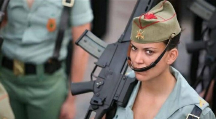 独破戦線 スペイン外人部隊の女性兵士も悪くない 独破戦線 スペイン外人部隊の女性兵士も悪くない