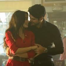 Eltribulete's tweet photo. Gunaydin!. Lunes y según divinity, última semana de #KaraSevda. Sentimientos encontrados. Feliz xq termina la tortura. Triste xq ya no disfrutaré más de esta maravillosa serie. Lo que tengo claro es que las Sevders seguiremos unidas. Sonsuza Kadar! 🙌🏻❤️ https://t.co/0s9GBoGDep