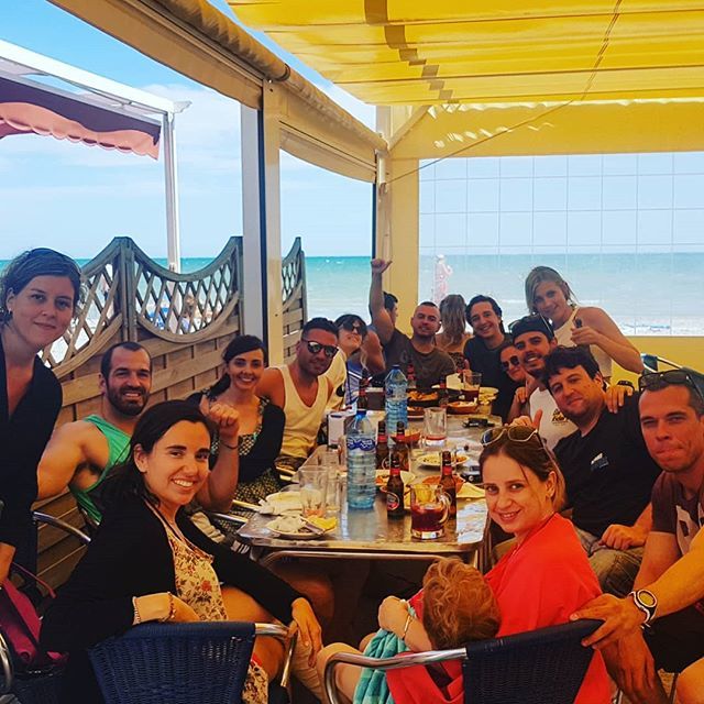 tusguiasdeviaje's tweet photo. Recuperando fuerzas después de 2 horitas bajo el agua... 😍
#islatabarca #diving #buceo #dive #alicante #santapola #tusguiasdeviaje #viajes https://t.co/f8TxkOOVc3
