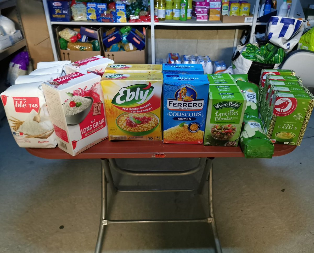 Aide_Islamique's tweet photo. Don en denrée alimentaire machaAllah 
Qu'Allah facilite la personne 

https://t.co/KShZRTUI6N https://t.co/6gNr7853a2