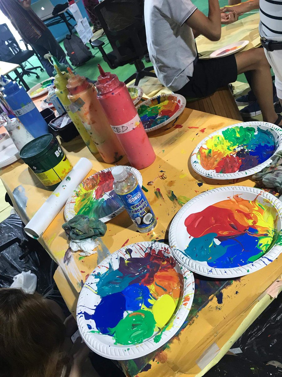 TheRedWhistle's tweet photo. Project Headshot Clinic is finally done! 

Thank you to this amazing team who poured their hearts, time, talent and advocacy all for one big fight. 

See you all on pride mga mahal!! 🏳️‍🌈❤

#FreeLovePH 
#ResistTogether 
#FuelTheLove #ExtinguishTheStigma 
#ProjectHeadshot https://t.co/Dv4NlYYuje