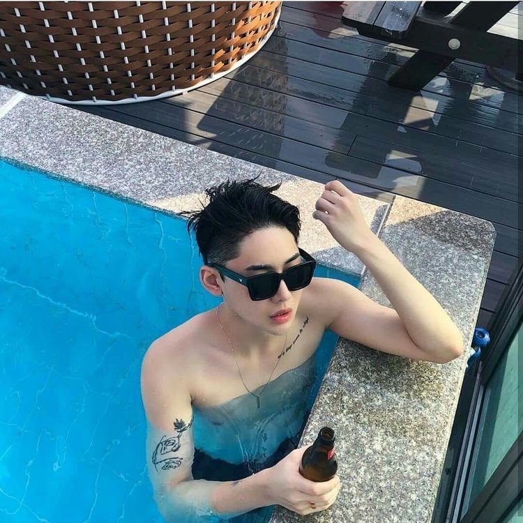 SEN//rest tweet media