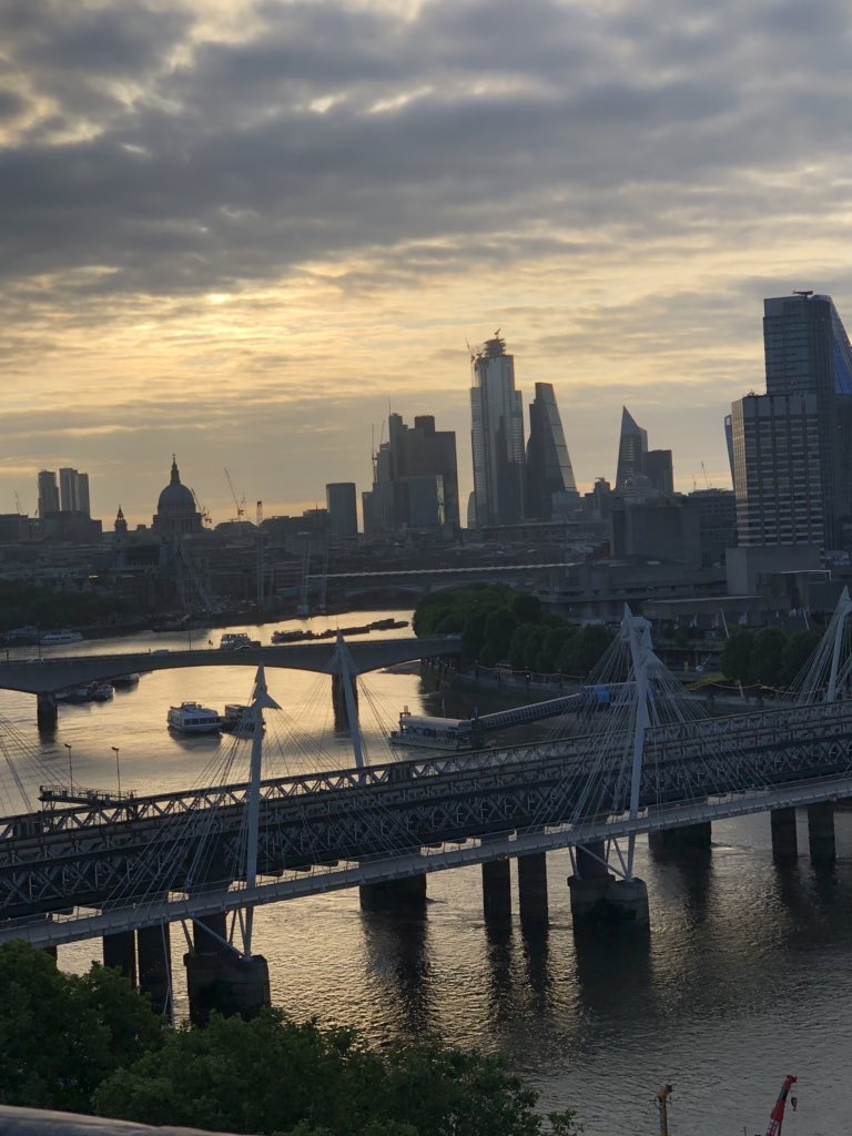 FarmersCompany's tweet photo. As part of the City and Livery Familiarisation Day @FarmersCompany today there will be a blue badge guided tour of the city of London. #LFD19 https://t.co/iovQXlGf8V