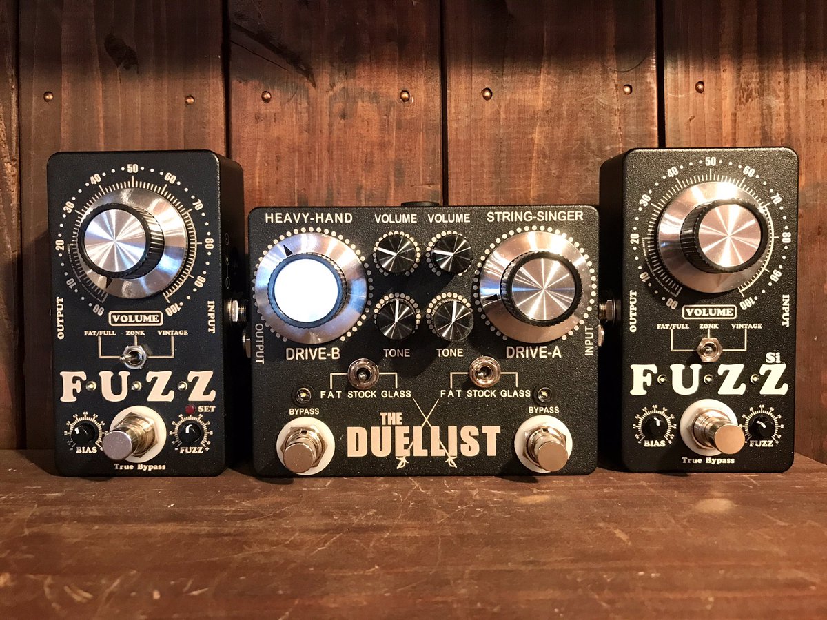 toneblue_kobe's tweet photo. イチ押しのKingTone！今月もなんとか確保しました。Duellist 10台、miniFUZZ Ge 5台、Si 5台。
明日には販売店店頭に並びます。お早めに！

#kingtoneguitar #duellist #minifuzz https://t.co/uN5pgX6A33