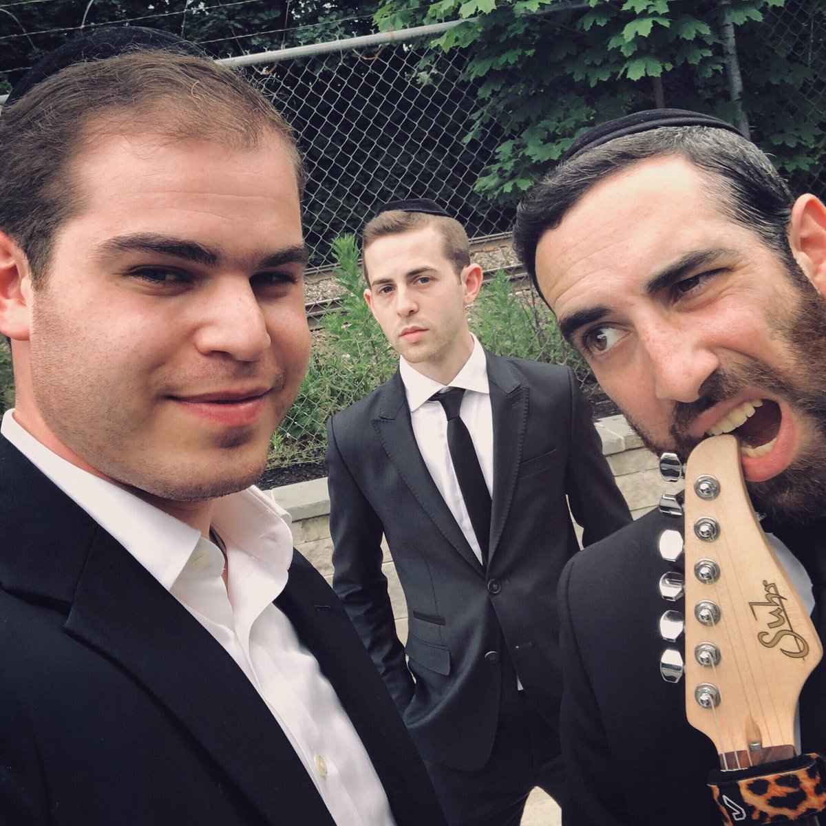 rhythm5music's tweet photo. A taste of @rhythm5music... literally! Prepping for tonight’s beautiful wedding in NJ 🎶
#GetIntoRhythm #FeelTheRhythm #TheFutureIsPurple #5thDance #CantStopTheRhythm #Rhythm5 #take5 #TheBoysInPurple #Band #Orchestra #music https://t.co/KIZQRs2Rqw